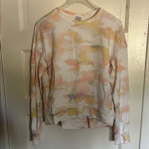 5 for $25! All in motion tie dye top